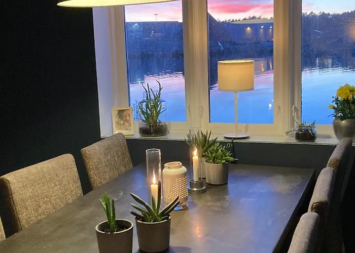 Bolig I Sjøkanten * Arendal